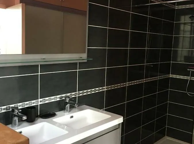 De L'escale Апартаменты Онфлёр